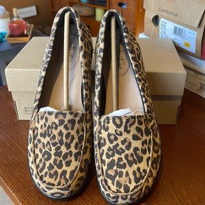 Clarks Collection Slip On Loafers